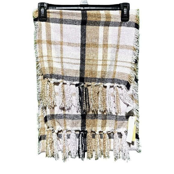 NWT Collection 18 Women’s Multicolor Acrylic Plaid Patterned Blanket‎ Scarf - Picture 1 of 5